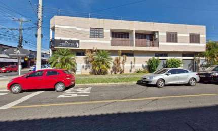 Loja Comercial Ampla com 225m² em Localização Estratégica de Gravataí