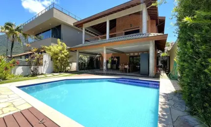 Casa com 4 quartos à venda na Praia da Lagoinha, Ubatuba 