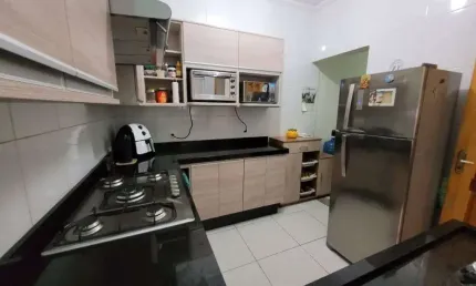 Casa com 2 quartos à venda na Rua Jiparaná, 275, Itaquera, São Paulo