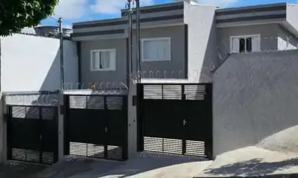 Casa com 2 quartos à venda na Rua Francisco Bucarelli, 362, Parque Guaianazes, São Paulo por R$ 375.000