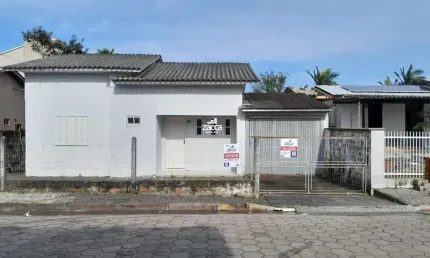 Casa para Venda em Sombrio, São Pedro, 2 dormitórios, 1 banheiro, 1 vaga