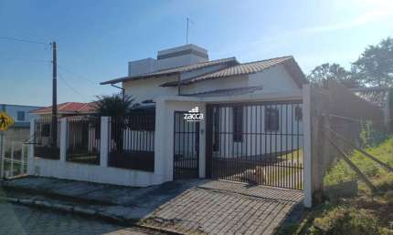 Casa para Venda em Sombrio, São José, 3 dormitórios, 1 suíte, 2 banheiros, 2 vagas