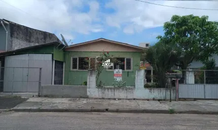 Casa para Venda em Sombrio, Januária, 5 dormitórios, 2 banheiros, 4 vagas