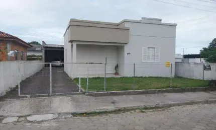 Casa para Venda em Sombrio, São Luiz, 2 dormitórios, 1 suíte, 2 banheiros, 2 vagas