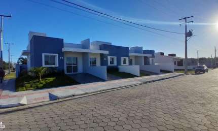 Casa para Venda em Balneário Gaivota, Village Dunas Norte, 2 dormitórios, 1 banheiro, 1 vaga