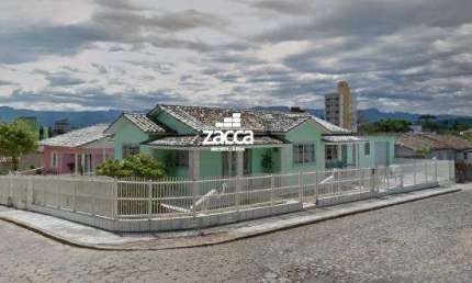 Casa para Venda em Siderópolis, Centro, 5 dormitórios, 1 banheiro, 2 vagas