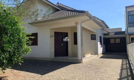 Casa para Locação em Balneário Gaivota, Itapuã, 4 dormitórios, 2 banheiros, 2 vagas