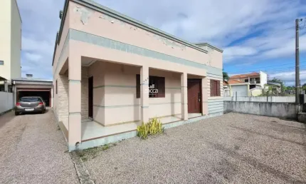 Casa para Venda em Sombrio, Parque das Avenidas, 3 dormitórios, 1 suíte, 2 banheiros, 2 vagas