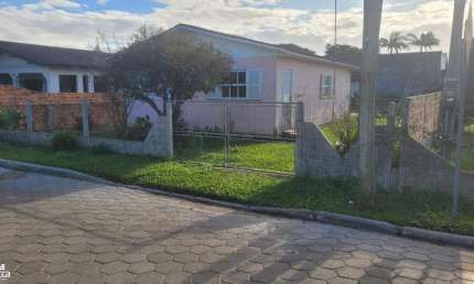 Casa para Venda em Sombrio, São Luiz, 3 dormitórios, 1 banheiro