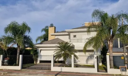 Casa para Venda em Sombrio, Parque das Avenidas, 3 dormitórios, 1 suíte, 2 banheiros, 2 vagas