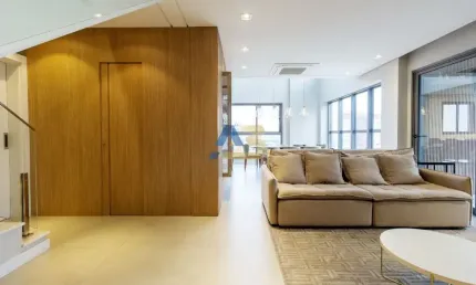 Apartamento Duplex 3 Suítes à venda no bairro Centro | Curitiba