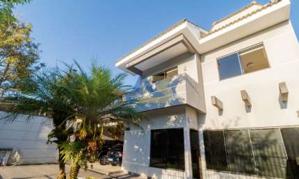 Casa Mobiliada 4 Quartos à venda no bairro Pilarzinho | Curitiba