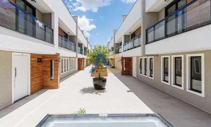 Casa à venda em Condomínio Townhouse no Santo Inácio | Curitiba