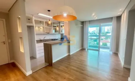 Apartamento Semimobiliado à venda em Condomínio no Portão | Curitiba