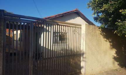 Casa para Venda em Presidente Prudente, Jardim Vila Real, 3 dormitórios, 1 banheiro, 2 vagas