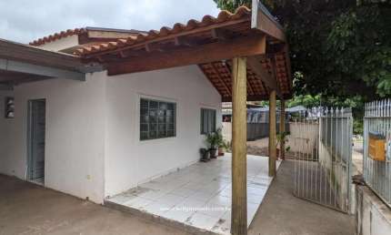 Casa à venda no Jardim Sumaré em Presidente Prudente - SP.