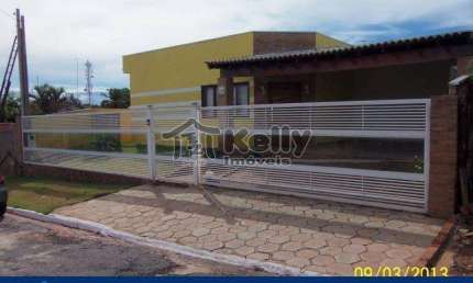 Casa para Venda em Nova Guataporanga, Centro, 3 dormitórios, 1 suíte, 3 banheiros, 4 vagas