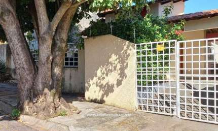 Casa para Venda em Presidente Prudente, Parque Residencial São Lucas, 3 dormitórios, 1 suíte, 2 banheiros, 2 vagas