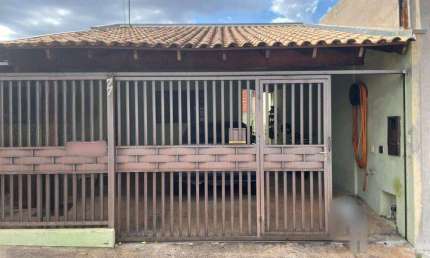 Casa para Venda em Presidente Prudente, Jardim Prudentino, 2 dormitórios, 2 banheiros, 3 vagas