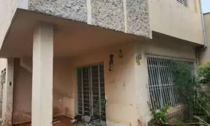 Casa para Venda em Presidente Prudente, Vila Liberdade, 3 dormitórios, 1 suíte, 3 banheiros, 1 vaga