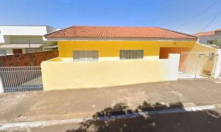Casa para Venda em Presidente Prudente, Jardim Iguaçu, 2 dormitórios, 1 suíte, 2 banheiros, 2 vagas