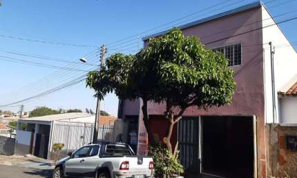 Casa para Venda em Presidente Prudente, Ana Jacinta, 3 dormitórios, 2 suítes, 4 banheiros, 2 vagas
