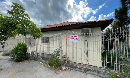 Casa para Venda em Presidente Prudente, Vila Claudia Glória, 3 dormitórios, 2 suítes, 4 banheiros, 3 vagas