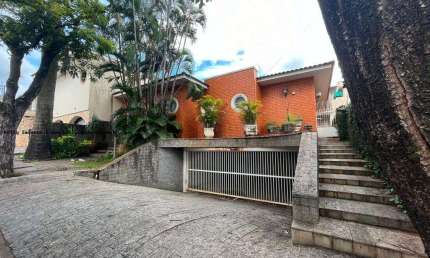 Casa para Venda em Presidente Prudente, Jardim Aviação, 4 dormitórios, 2 suítes, 4 banheiros, 2 vagas