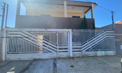 Casa para Venda em Presidente Prudente, Residencial Itapuã, 4 dormitórios, 1 suíte, 3 banheiros, 1 vaga