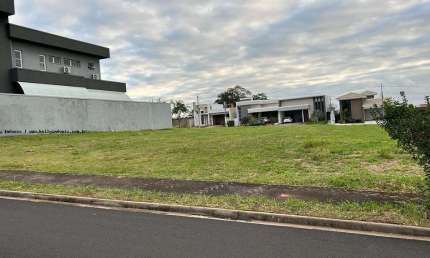 Terreno em Condomínio para Venda em Presidente Prudente, Condomínio Mart Ville