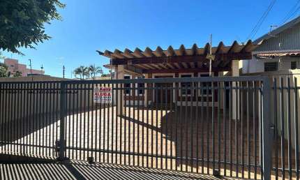Imóvel Comercial para Locação em Presidente Prudente, Vila Ocidental, 3 dormitórios, 1 suíte, 4 vagas