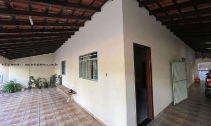 Casa para Venda em Martinópolis, jardim o Pioneiro, 3 dormitórios, 2 banheiros, 6 vagas