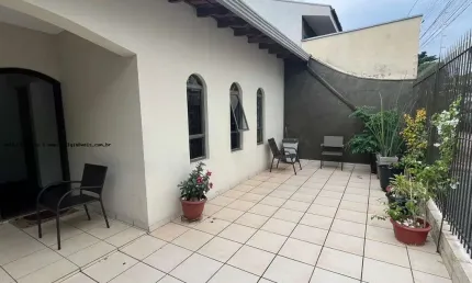 Casa para Venda em Presidente Prudente, Vila Do Estádio, 3 dormitórios, 1 suíte, 4 banheiros, 6 vagas