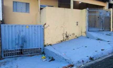 Casa para Venda em Presidente Prudente, Conjunto Habitacional Jardim Humberto Salvador, 5 dormitórios, 1 suíte, 3 banheiros