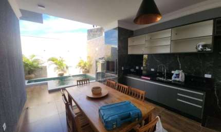 Casa para Venda em Presidente Prudente, Jardim Iguaçu, 3 dormitórios, 1 suíte, 3 banheiros, 2 vagas