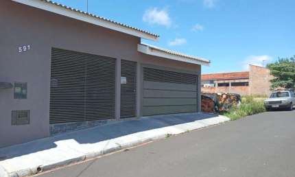 Casa para Venda em Regente Feijó, Bairro residencial nozawa