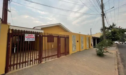 Casa para Venda em Presidente Prudente, Jardim Santa Eliza, 4 dormitórios, 1 suíte, 2 banheiros, 4 vagas