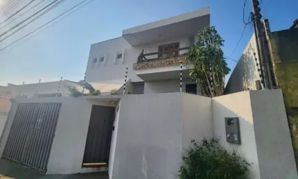 Casa para Venda em Presidente Prudente, Vila Ramos, 3 dormitórios, 1 suíte, 4 banheiros, 2 vagas