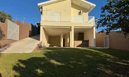 Casa para Venda em Presidente Prudente, Centro (Ameliópolis), 3 dormitórios, 1 suíte, 3 banheiros, 4 vagas