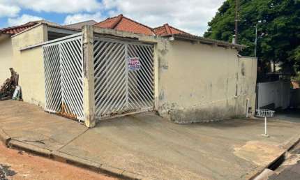 Casa para Locação em Presidente Prudente, Vila Tazitsu, 2 dormitórios, 1 banheiro, 2 vagas