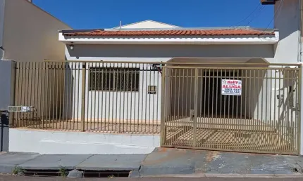 Casa para Venda em Presidente Prudente, Jardim Jequitibá, 4 dormitórios, 2 suítes, 5 banheiros, 1 vaga
