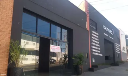 Salão Comercial para Locação em Presidente Prudente, Jardim Petrópolis, 2 banheiros