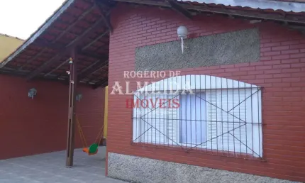 Casa com 3 quartos à venda na Avenida Flacides Ferreira, 1066, Balneário São Jorge, Itanhaém