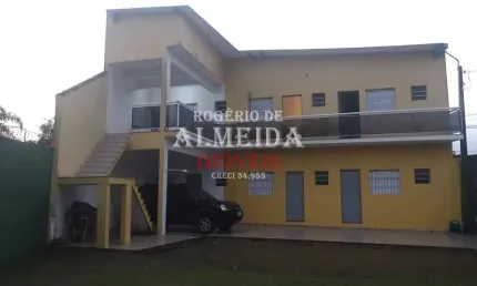 Casa à venda na Avenida Flacides Ferreira, 1066, Jardim das Palmeiras, Itanhaém