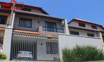 Sobrado com 3 dormitórios à venda, 190 m² por r$ 850.000 - pilarzinho - curitiba/pr