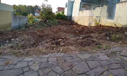 Terreno comercial para alugar no Cinqüentenário, Caxias do Sul  por R$ 2.000