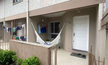 Casa com 2 quartos à venda no Vinhedos, Caxias do Sul  por R$ 275.000