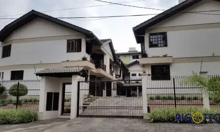 Casa com 3 quartos à venda no Sagrada Família, Caxias do Sul  por R$ 560.000