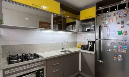 Apartamento com 2 quartos à venda na Nossa Senhora da Saúde, Caxias do Sul  por R$ 480.000
