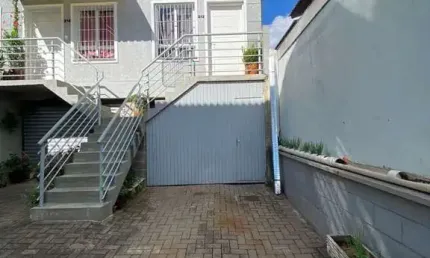 Casa com 2 quartos à venda no Charqueadas, Caxias do Sul  por R$ 260.000